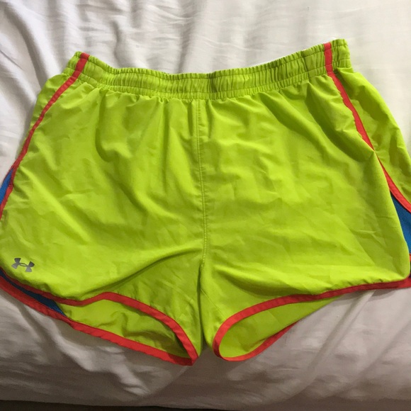 Under Armour Running Shorts - Picture 1 of 1